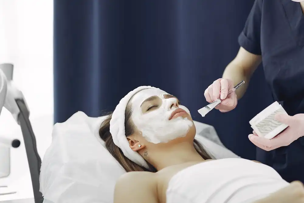 Skin cleansing in Qazvin Shinecenter.ir